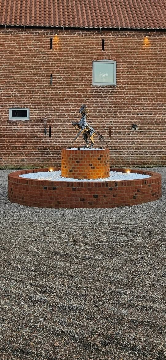 Brick fountain with horse sculpture, Nottinghamshire